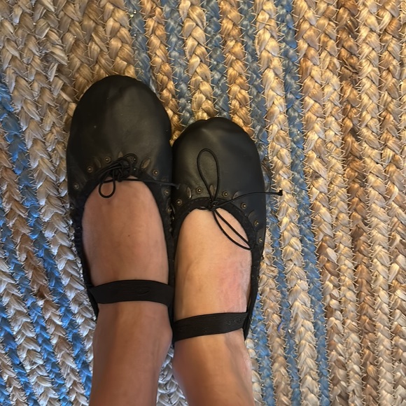 Capezio studded ballet shoes - Picture 3 of 3